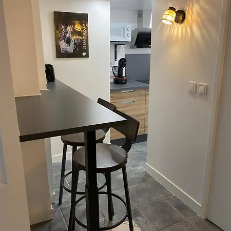 Appart Studio Rdc De Maison Avec Exterieur Proche Reims Tinqueux Exterior photo